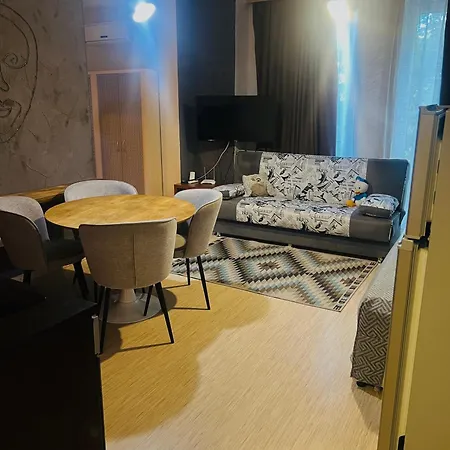 Апартамент One-bedroom Near Cacao In Sunny View Complex